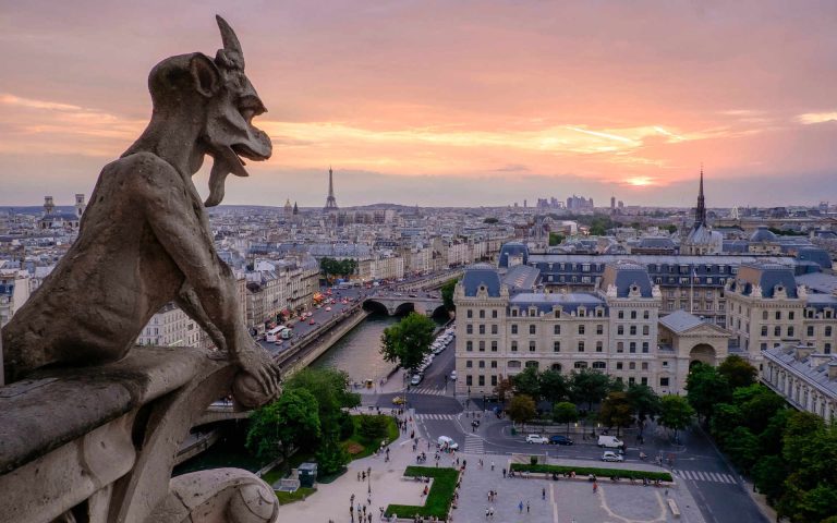 France-Notre-Dame-Paris-suRvdiwP9Pk-Photo by Pedro Lastra on Unsplash