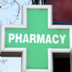 USA vs. Canada: How to Become a Licensed Pharmacist – A Step-by-Step Comparison